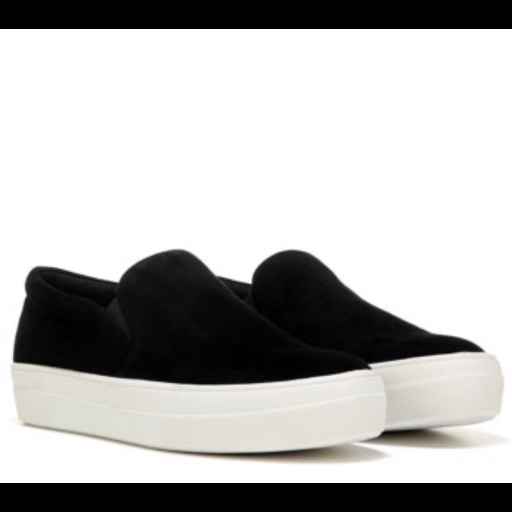 Steve Madden Gills Platform Slip on sneaker